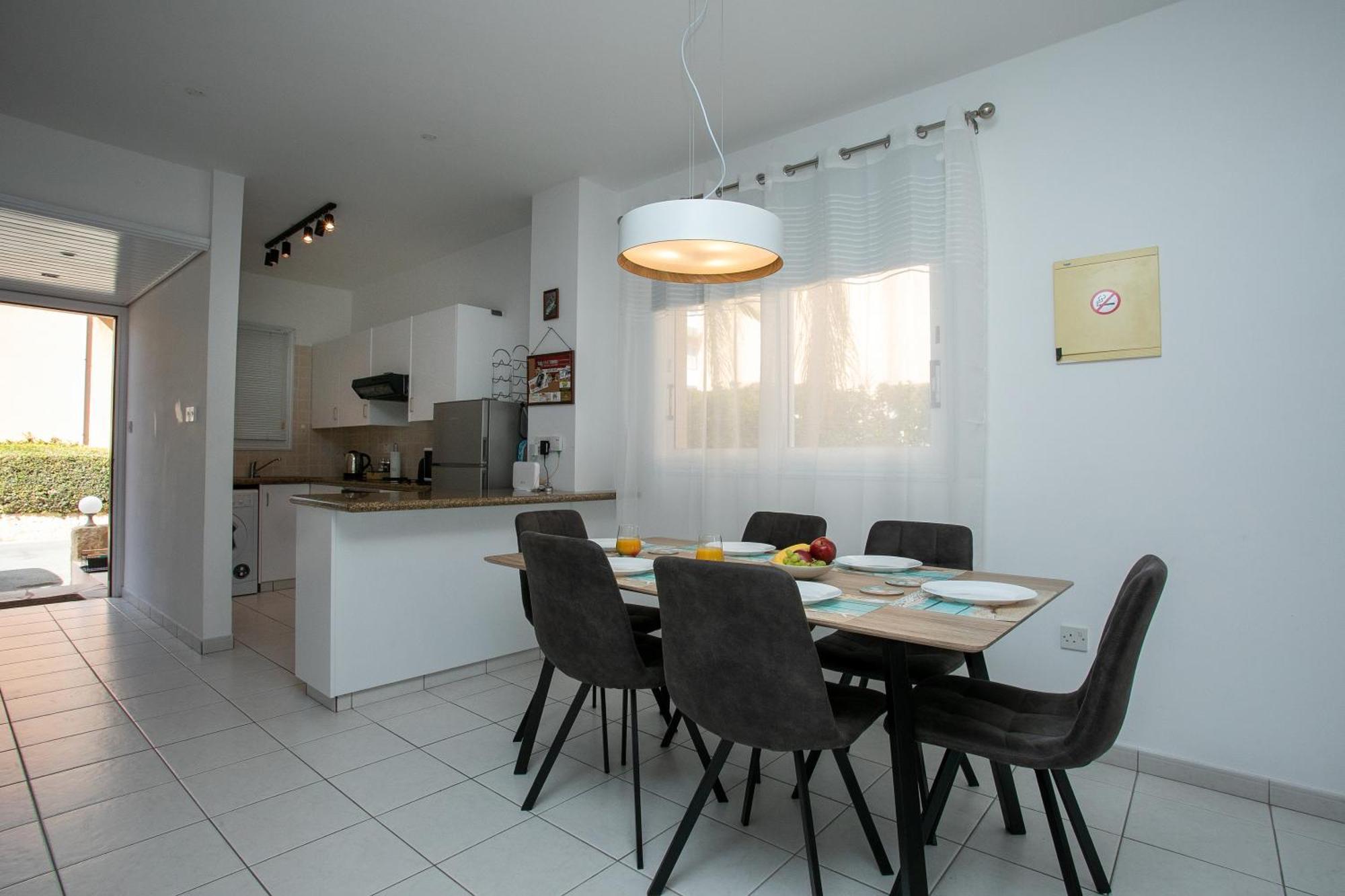 Casa Del Sol Townhouse In Iris Village Paphos Exteriér fotografie